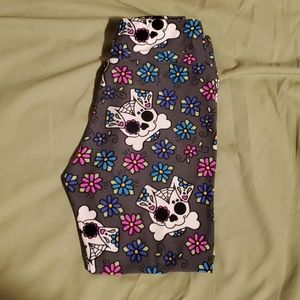 Sugarskull Dog| Lularoe| Kids S/M leggings